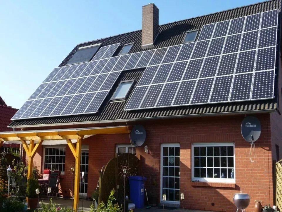 為什么秋季的光伏發(fā)電量比夏季還高？