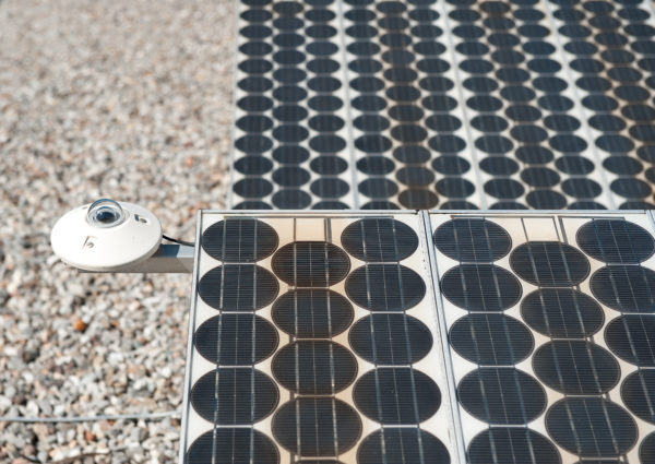 光伏發(fā)電超25年最新證據(jù)：40歲的老電站還在發(fā)電！